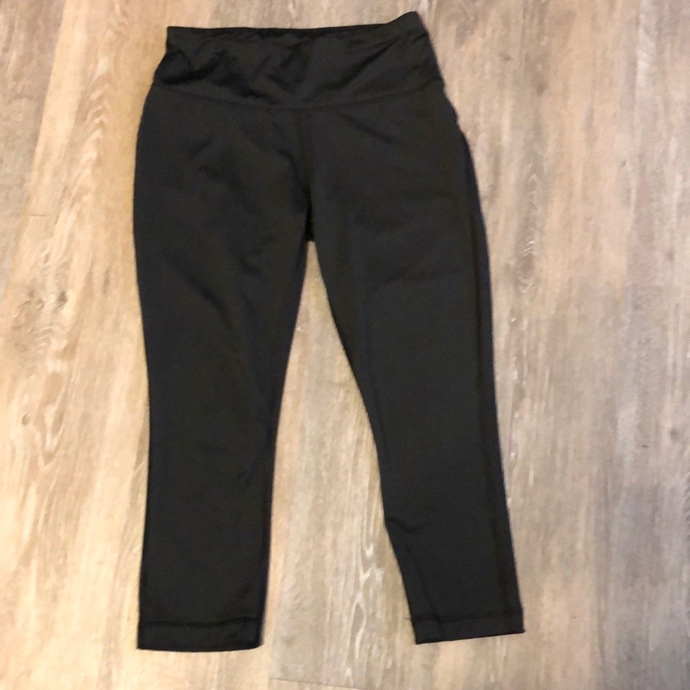 Zelos Medium Impact Capri Leggings